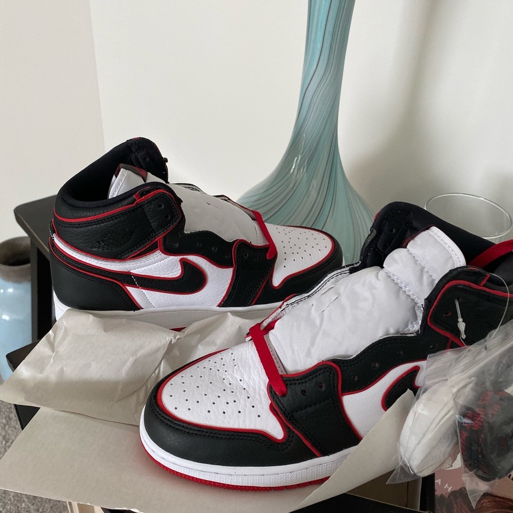 Brand New never worn...Size 7